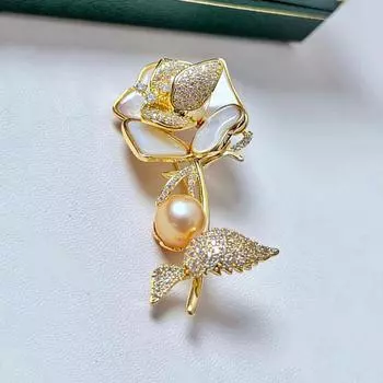 Брошь пион Дизайн Sense Жемчужная брошь Личность Тренд Легкая Роскошная куртка Аксессуары Анти-свет Булавки