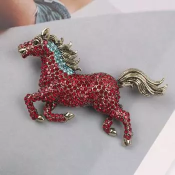 Брошь Pony Diamond Light Fashion Girls Одежда Аксессуары Булавка для корсажа красный