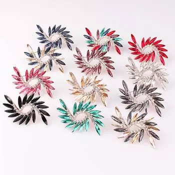 Брошь с вращающимся цветком из кристаллов, женская корейская булавка со стразами, ювелирные изделия высокого класса, аксессуары для одежды