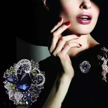 Брошь в богемном стиле, инкрустированная искусственным кристаллом, роскошная классическая темпераментная универсальная большая стеклянная брошь из искусственного хрусталя, ювелирные изделия синий