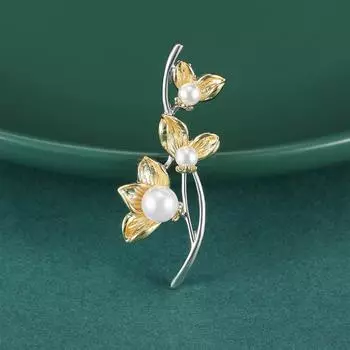 Брошь в стиле ретро с двухцветными золотыми ветвями и нефритовыми листьями в национальном стиле, простой темперамент, пряжка-непромокаемая, классическая одежда в стиле темперамент