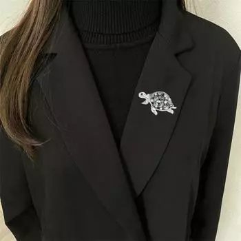 Брошь в виде Черепахи, сверкающая, нержавеющая, устойчивая к коррозии, блестящая брошь со стразами, булавка для одежды, роскошные ювелирные изделия, подарок серебряный