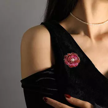 Брошь в виде цветка пиона, модная зимняя женская бижутерия, значок для рубашки, платья, смокинга красный