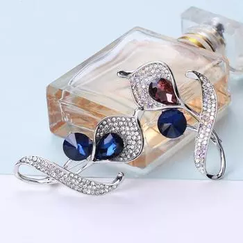 Брошь в виде хрустальной каллы, женская булавка для пальто, легкий роскошный стиль, костюм, свитер, аксессуары