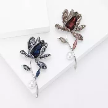 Брошь в виде орхидеи из сплава со стразами и жемчугом Hollow Valley Light Luxury Retro Женская одежда Брошь-украшение