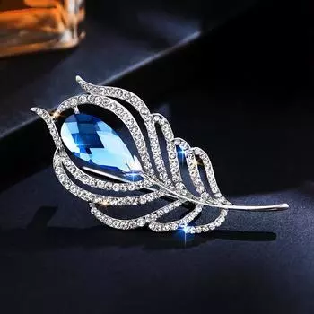 Брошь в виде павлиньего пера, женская мода, имитация хрустального корсажа, универсальный дизайн, чувственная булавка, одежда и аксессуары