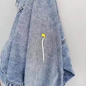 Брошь в виде ростка фасоли Милая брошь жёлтый