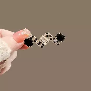 Брошь Xiaoxiangfeng женская черно-белая простая темпераментная брошь дизайн Sense Pin высококачественный костюм с пальто и аксессуарами