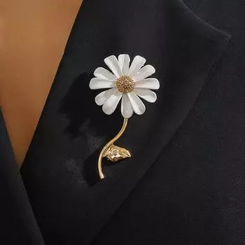 Броши из сплава. Высококлассное чувство. Высококачественный сундук-цветок. Пальто высокого класса. Брошь для костюма One Size белый