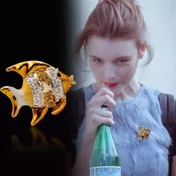 Броши-рыбы, булавка с изображением животных, блестящие стразы, брошь в виде золотой рыбки для женщин, рождественский подарок жёлтый