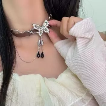 Brown Spice Girl Necklace Retro Butterfly Pendant Choker Jewelry Accessories коричневый