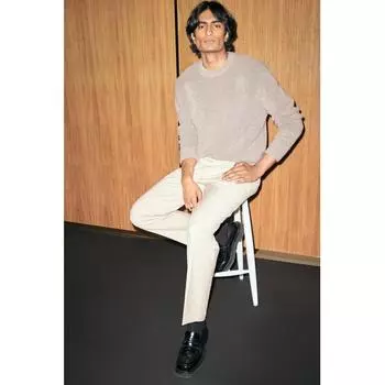 Брюки HM Regular Fit бежевого цвета 29