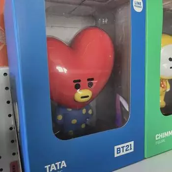 Bt21 Тата Тата стоящая фигурка