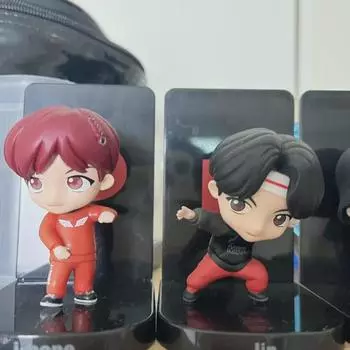 BTS Фигурка Чан Гук Джина. Джей-Хоуп