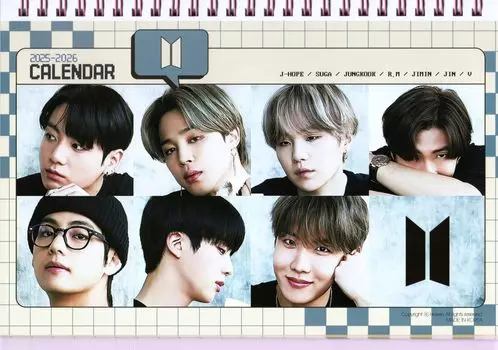 BTS Goods Настольный календарь Книга Розовый Наклейка для стола Набор товаров (Фото Календарь) 2025-2026 (2 года) + К-ПОП