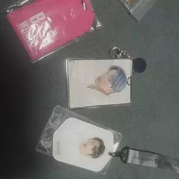 BTS Товары и брелоки в продаже!