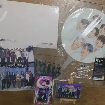 BTS Всплывающие групповые фотографии, постеры Пусана и т. д.