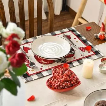 Buffalo Plaid Red Heart Table Mats fValentine s Day Placemats Table Runner Seasonal Bow Tie or Party Kitchen Dining Decoration 1PC красный
