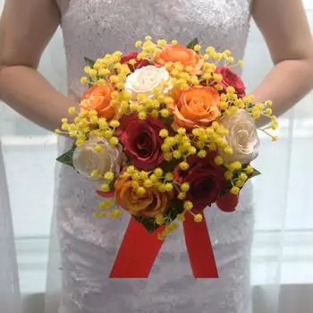 Букет невесты на открытом воздухе Свадебный букет невесты Искусственные розы Цветы для свадебной церемонии Подружки невесты