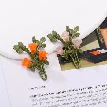 Букет роз из смолы Брошь Темпераментная булавка Атмосферные литературные аксессуары Пальто Костюм Элегантный корсаж