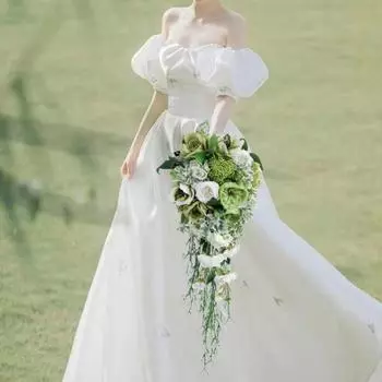 Букеты из искусственных цветов для невесты Букеты невесты Искусственные розы Цветы для свадебной церемонии Свадебные цветы Весенний юбилей Уличный декор розовый