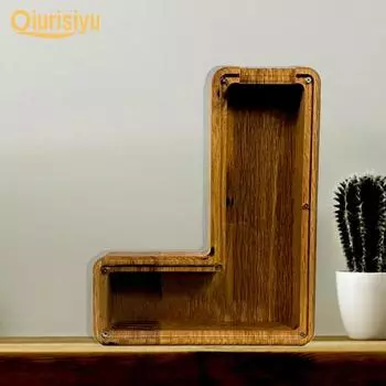 Буква в форме достаточно большой, крепкий деревянный сувенир со смыслом A