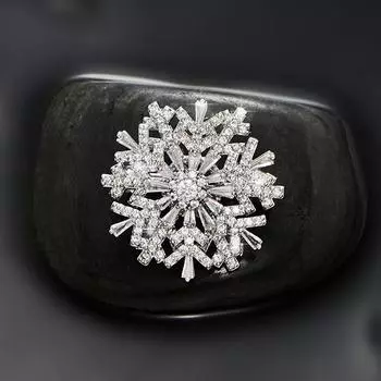 Булавки Шармы Вращающаяся брошь-спиннер Снежинка Брошь Булавки Для Женщин Свадебные Украшения Броши Аксессуар серебряный