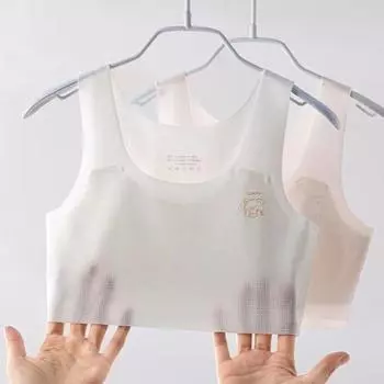 Бюстгальтер для периода развития девочек с широкими эластичными бретелями. Бесшовная поддержка и покрытие груди. Без высоких стальных колец. M розовый