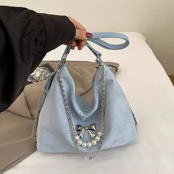 Butterfly backpack, women s 2025 new fashion chain backpack, large-capacity portable tote bag for students in class чёрный