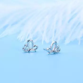 Серьги-бабочки для женщин простые серебряные полые, маленькие изысканные и универсальные серьги простые модные и темпераментные серьги