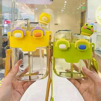 Бутылка для питья, большая емкость, пластиковая соломенная чашка с двойным контейнером, детская портативная бутылка для воды с высокой красотой, мультяшный выход 530ml зелёный