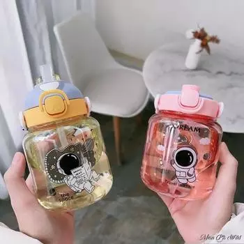 Бутылка для воды Двойной напиток Kawaii Детская бутылка для воды Милый пластиковый стакан для питья с трубочкой и веревкой Бутылка для школьников 600ml синий