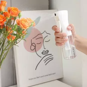 Бутылка-распылитель Непрерывная дезинфекция спиртом под высоким давлением Разбавление водой для макияжа Мелкий туман Небольшой баллончик-распылитель Пресс для бутылок-распылителей с ультратонким распылением 200ML 19*5.5cm