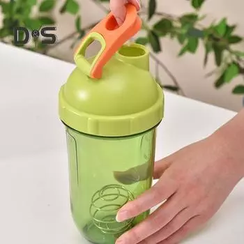 Бутылки для шейкера протеина с проволочным шариком 500 мл, герметичная миксерная чашка с прозрачными весами, бутылка для фитнес-миксера, портативная шейкерная чашка для спортивных путешествий белый