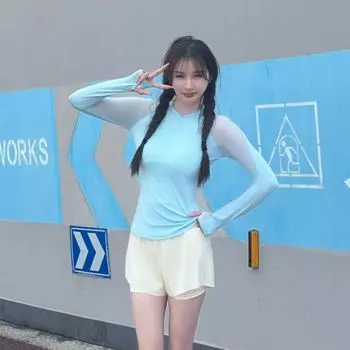 Быстросохнущий Самый простой для Сочетания Одежда для Йоги Топ Женский Прилегающий Стройнящий Вид Одежда для Бега Фитнеса Защита от Солнца для Улицы Спортивная Футболка с Длинными Рукавами