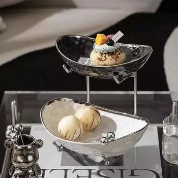 Бытовая легкая роскошная тарелка с фруктами Yuanbao с узором молотка, керамическая простая модная помолвочная тарелка с фруктами None