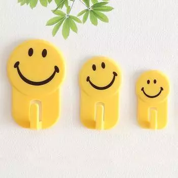 Бытовой крючок с изображением мультяшного смайлика, липкий крючок, подвесной крючок за дверью, подвесной крючок для одежды, настенный для кухни, ванной комнаты, маленький крючок, 3 комплекта 3pcs