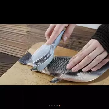 Бытовые кухонные инструменты с крышкой Скребок для рыбьей чешуи Кухонный скребок для рыбьей чешуи Ручной инструмент для рыбьей чешуи Скребок для рыбьей чешуи Артефакт синий