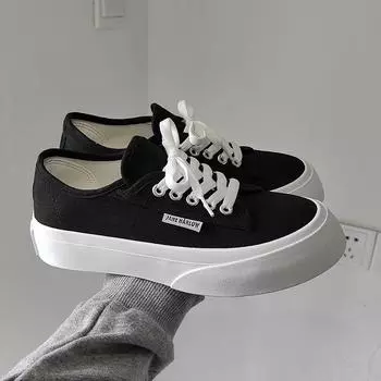 Парусиновые туфли женские осенние новые туфли на платформе с большой головой однотонные студенческие повседневные универсальные нескользящие трендовые туфли для сноуборда 35 белый