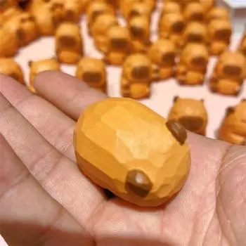 Capibala Cute Animal Small Model Statue Solid Capybara Wood Carving Home Room Office Car Decoration Accessories 1pc