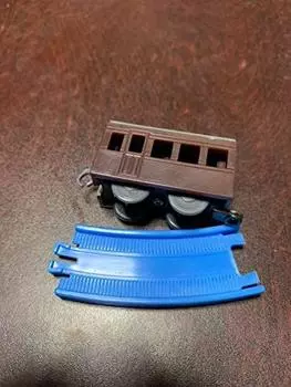 Capsule Plarail Brave Edition Passenger Car Curved Gacha Gacha Capsule Toy Kurogane s [11. (коричневый) + Рельс] (Отдельный предмет)