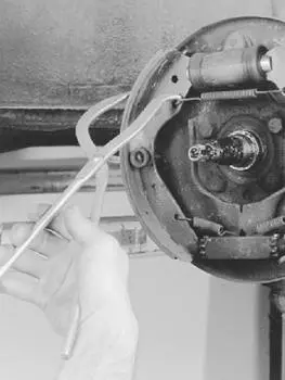 Car Brake Spring Pliers Snap-Ring Pliers for Drum Brake Adjustment Spring Disassembly with Sleeve Garage Tools Auto Accessories серебряный