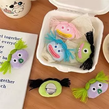 Cartoon Big Eyes Plush Brooch Cute Sausage Mouth Badge Funny Funny Big Mouth Pin Girls розовый