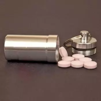 Carving Scriptures Openable Medicine Pill Box Travel Pill Case Buddhist Pendant Necklace Pendant красный