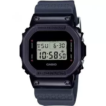 CASIO DW 5600NNJ 2JR [модель с мотивом дизайна G SHOCK Ninja]