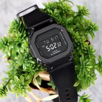 Casio G-Shock Common Минимальный размер, квадратная черная рамка, электронные 5600, цифровые полупрозрачные уретановые водонепроницаемые часы
