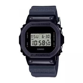 Casio G SHOCK G SHOCK Модель с мотивом дизайна Ninja DW 5600NNJ 2JR