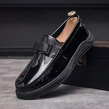 Casual leather shoes men s one-pedal foot cover men s British glossy fashion trend heightening soft-soled dad men s shoes 39