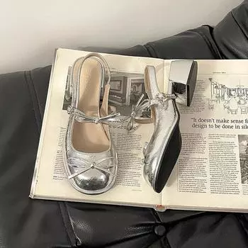 Casual Mary Jane shoes women s summer fashion patent leather square head bow small leather shoes shallow mouth thick high heel single shoes 34