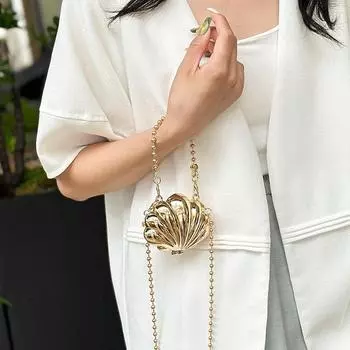 Повседневная металлическая простая маленькая сумка 2024 года, летняя новая уличная мода, переносная сумка через плечо серебряный